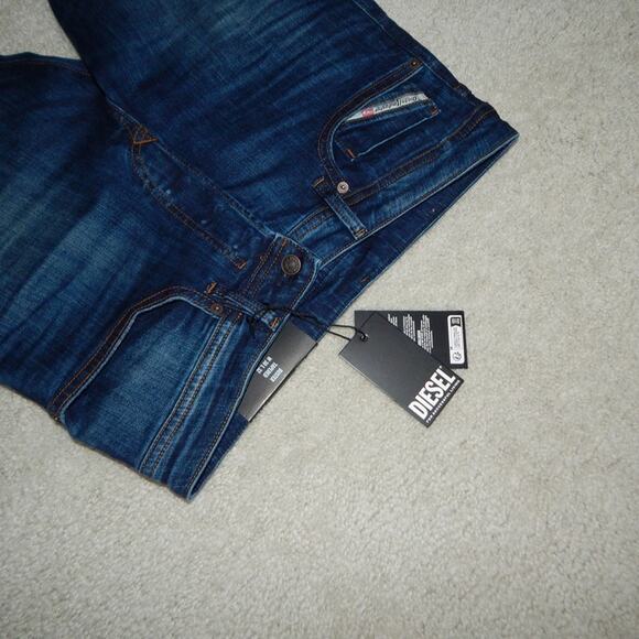 Diesel BUSTER Tapered Leg Dark Blue Faded Denim Trousers Jeans Men's 30 x 32 NWT - Picture 9 of 10